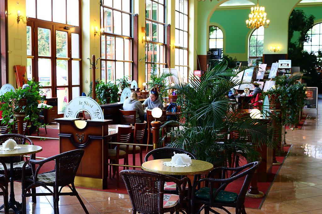 Polonia Hotel Kudowa-Zdrój Kültér fotó