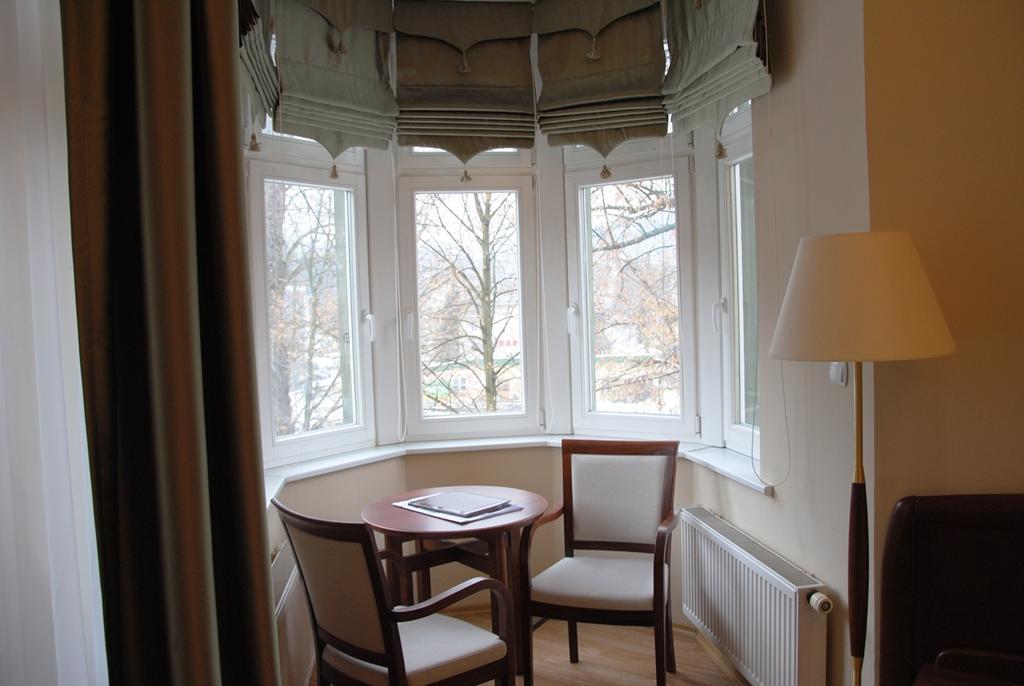Polonia Hotel Kudowa-Zdrój Kültér fotó