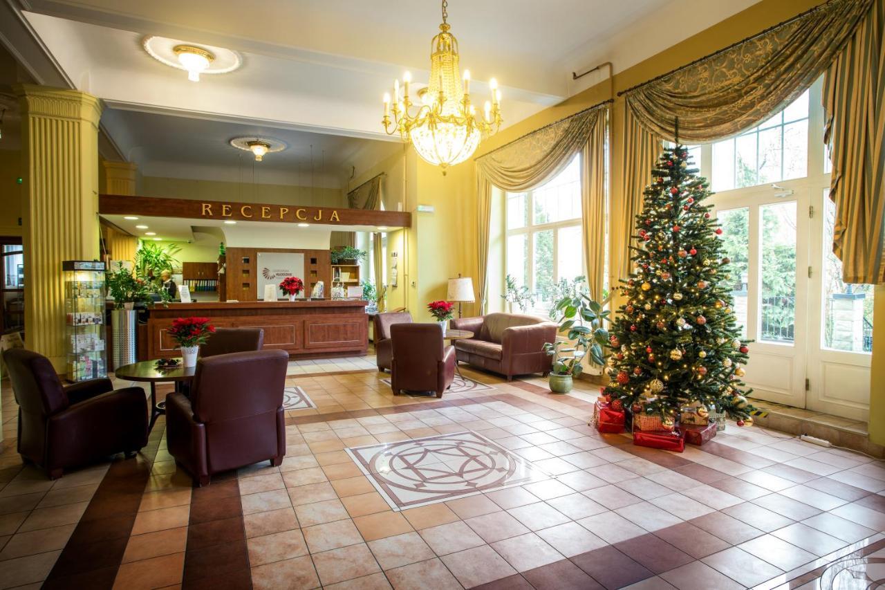 Polonia Hotel Kudowa-Zdrój Kültér fotó