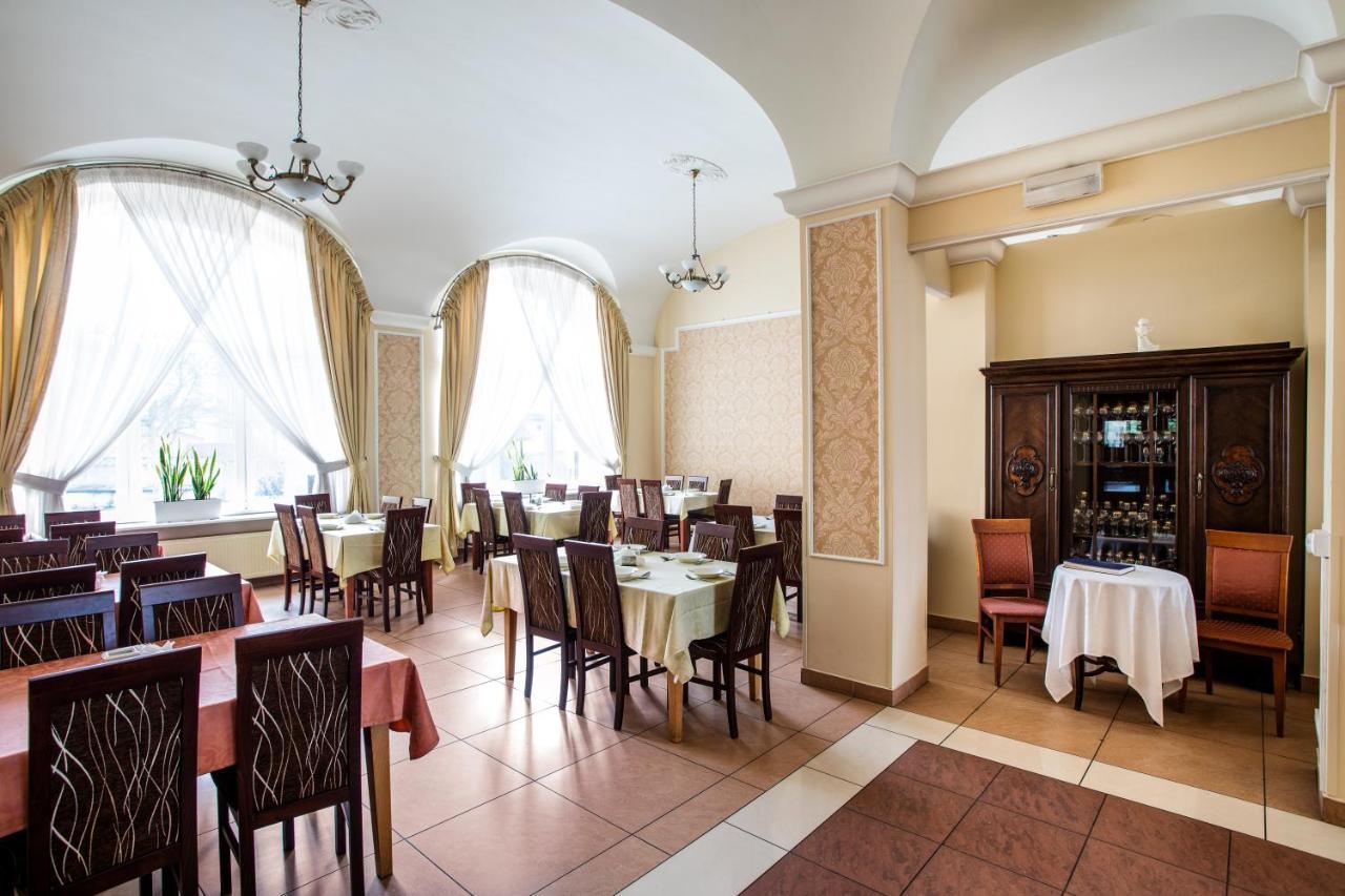 Polonia Hotel Kudowa-Zdrój Kültér fotó